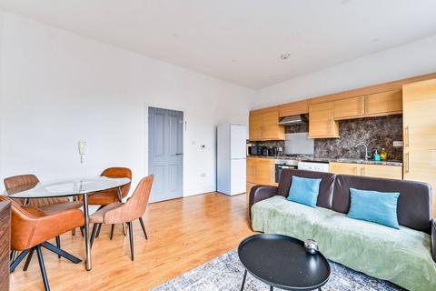 2 bedroom flat to rent, Blackstock Road, Finsbury Park, London, N4