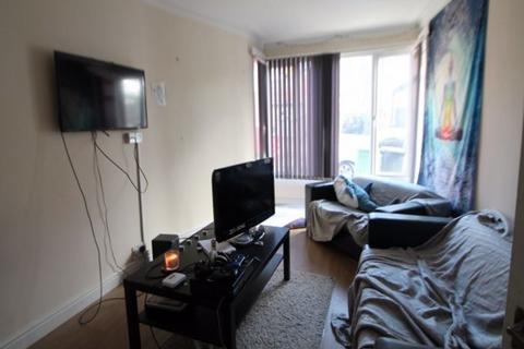 4 bedroom house to rent, Richmond Mount, Leeds LS6