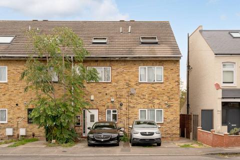 Lyveden Road, Tooting, London, SW17