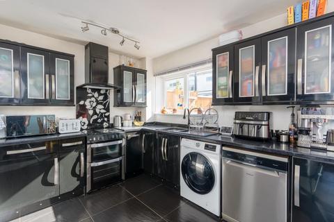 5 Shipham Close, Bristol, BS14 9LU