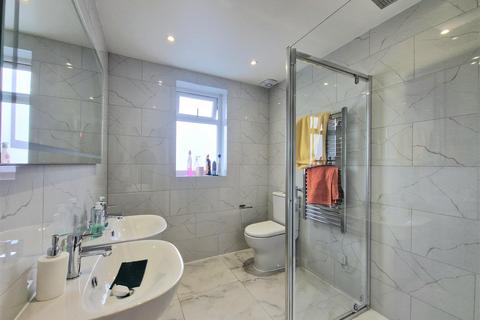 1 bedroom property to rent, Lonsdale Avenue, Wembley