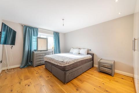 5 bedroom detached house for sale, Daisy Close, Kingsbury, London, NW9