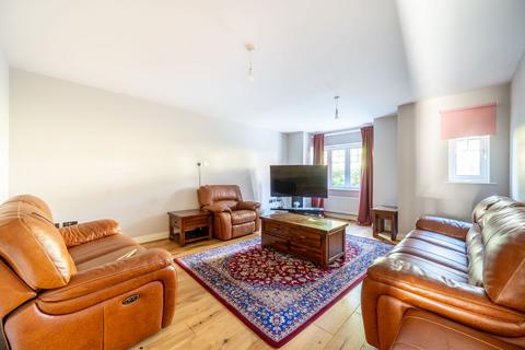 5 bedroom detached house for sale, Daisy Close, Kingsbury, London, NW9