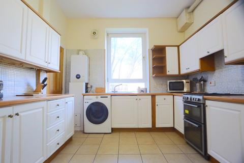 2 bedroom flat to rent, Newhaven Road, Bonnington, Edinburgh, EH6