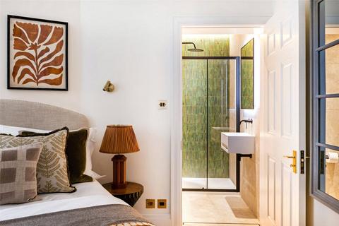 3 bedroom apartment for sale, Lincoln House, Basil Street, SW3