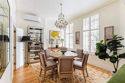 3 bedroom apartment for sale, Lincoln House, Basil Street, London, SW3