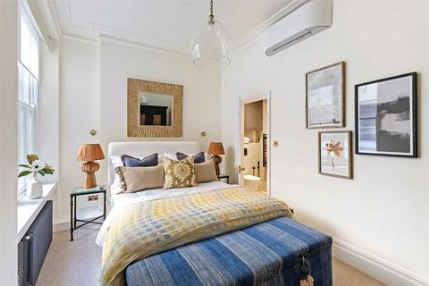 3 bedroom apartment for sale, Lincoln House, Basil Street, London, SW3