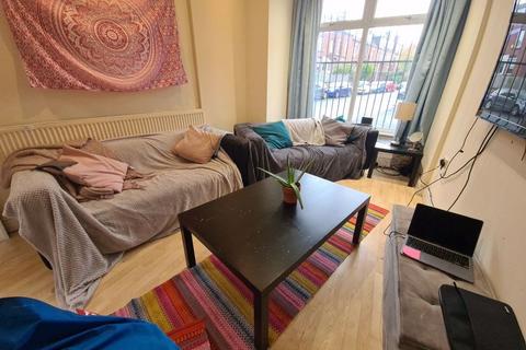 4 bedroom house to rent, Royal Park Grove, Leeds LS6