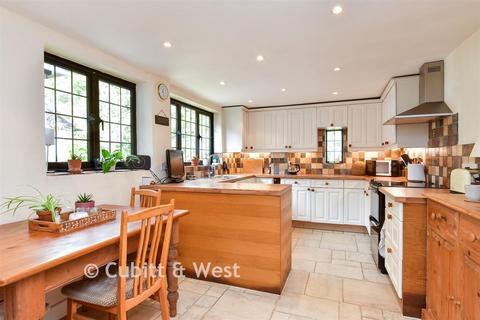 4 bedroom detached house for sale, Town Littleworth, Lewes BN8