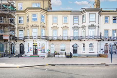 5 bedroom terraced house for sale, Marine Parade, Great Yarmouth