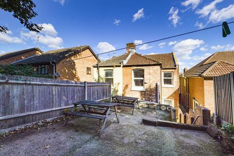 5 bedroom house to rent, Earls Road, Southampton