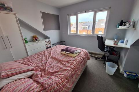 5 bedroom house to rent, Brudenell View, Leeds LS6