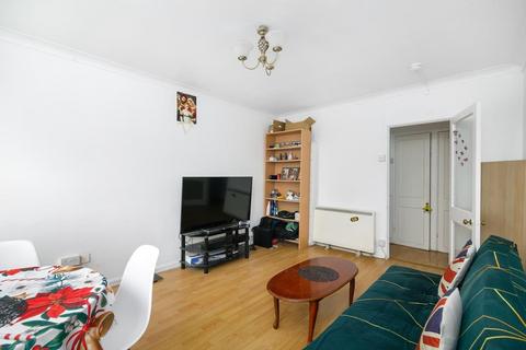 undefined, Curzon Crescent, Barking, IG11