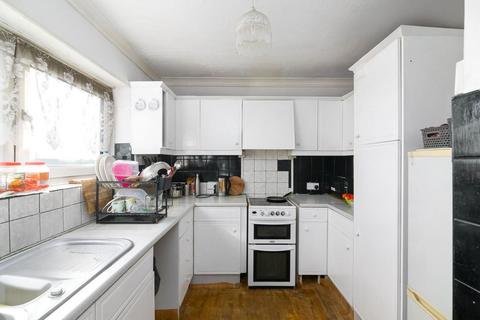 undefined, Curzon Crescent, Barking, IG11