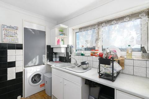 undefined, Curzon Crescent, Barking, IG11