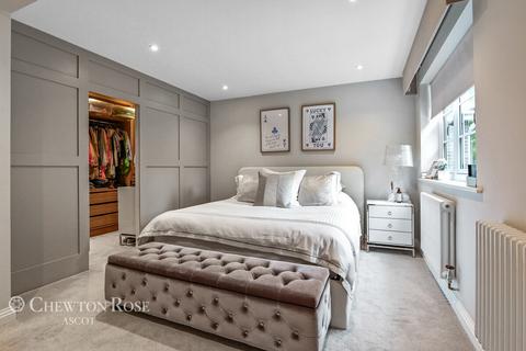3 bedroom detached house for sale, Vernon Drive, Ascot