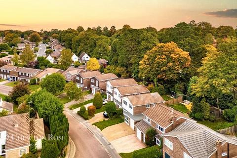 3 bedroom detached house for sale, Vernon Drive, Ascot