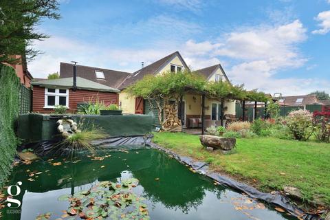 5 bedroom detached house for sale, Bell Lane, Bromsberrow Heath, Herefordshire, HR8 1NX