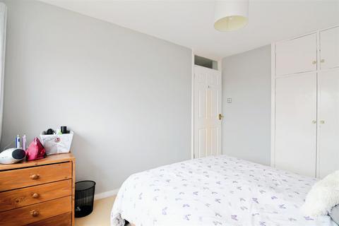 2 Abbots Drive, Bideford, EX39 4DB