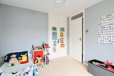 2 Abbots Drive, Bideford, EX39 4DB