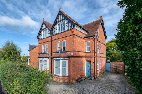 undefined, The Crescent, Bromsgrove, B60
