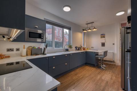 undefined, The Crescent, Bromsgrove, B60