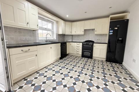 3 bedroom semi-detached house for sale, Kingsway, Mildenhall, Bury St. Edmunds, Suffolk, IP28