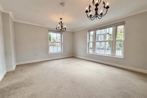 3 bedroom semi-detached house for sale, Kingsway, Mildenhall, Bury St. Edmunds, Suffolk, IP28