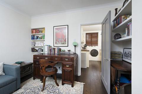 1 bedroom flat for sale, Highbury New Park, London