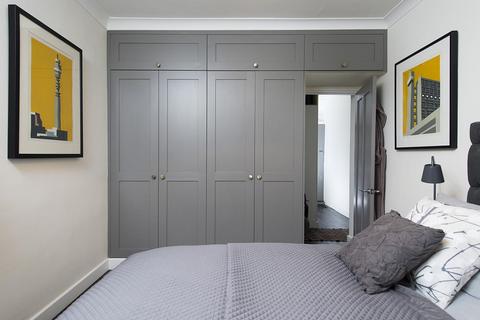 1 bedroom flat for sale, Highbury New Park, London