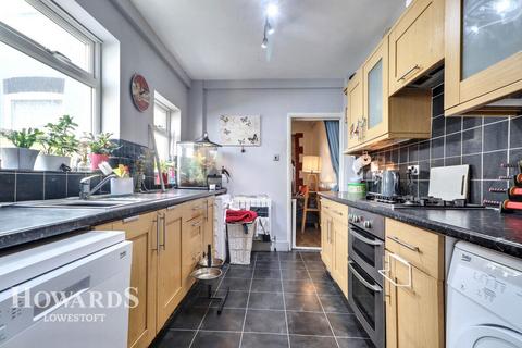 11 Beresford Road, Lowestoft, NR32 2NQ