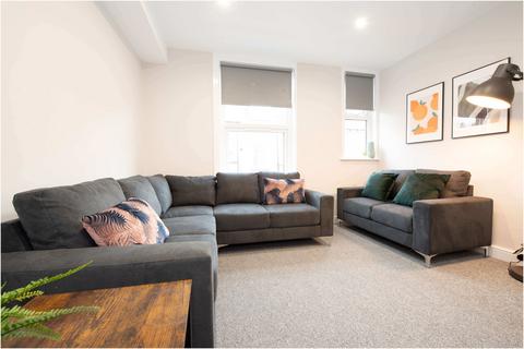 6 bedroom house to rent, Thornville Crescent, Leeds LS6