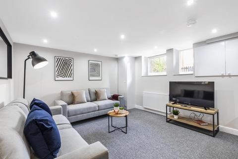 Winfield Place, Leeds LS2