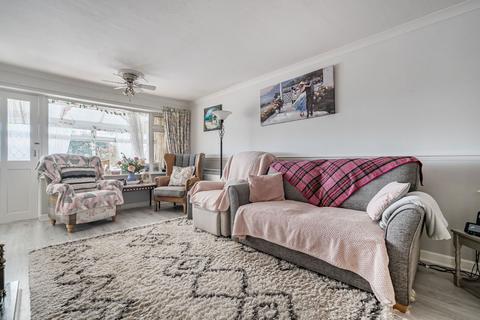12 Bradley Close, Warminster, BA12 8BW
