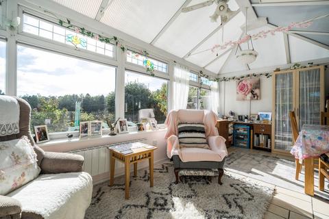 12 Bradley Close, Warminster, BA12 8BW