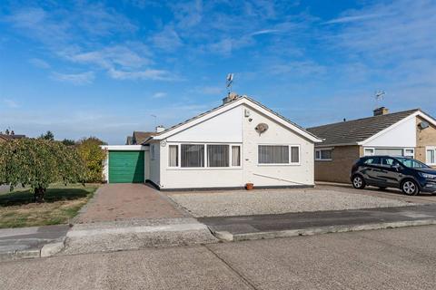 2 bedroom detached bungalow for sale, Meadow Close, Herne Bay