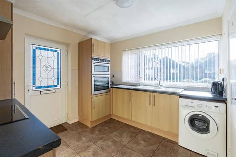 2 bedroom detached bungalow for sale, Meadow Close, Herne Bay