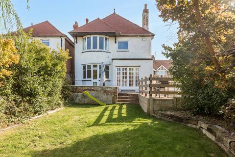 4 bedroom detached house for sale, Downs Park, Herne Bay