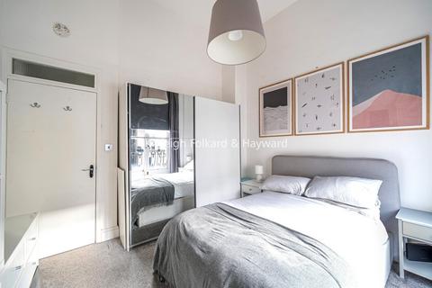 1 bedroom flat for sale, Pembridge Gardens, Notting Hill, London, W2