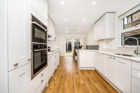 10 Elthorne Avenue, London, W7 2JN