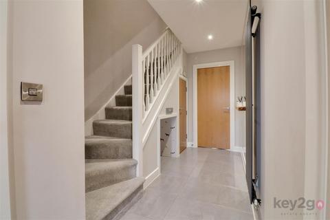 4 bedroom detached house for sale, Berrisford Avenue, Eckington, Sheffield, S21