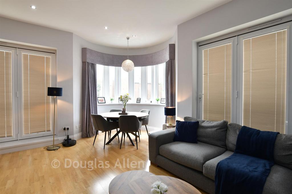 Lounge/Kitchen/Dining Room