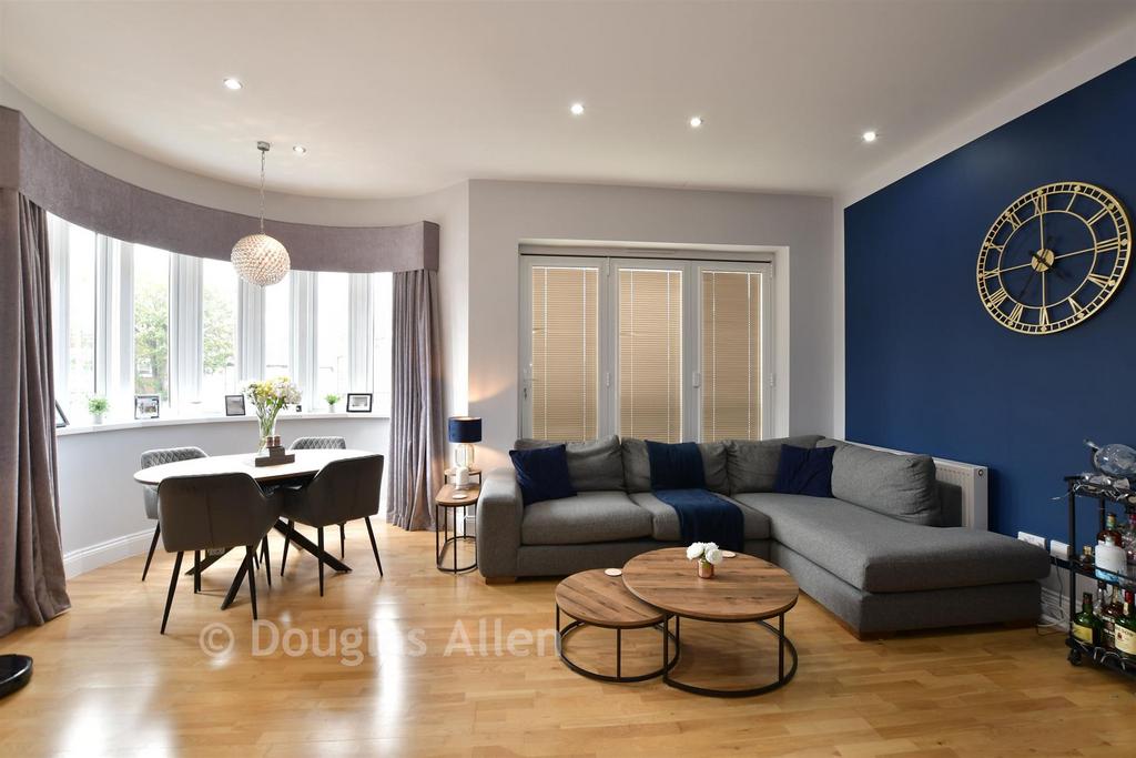Lounge/Kitchen/Dining Room