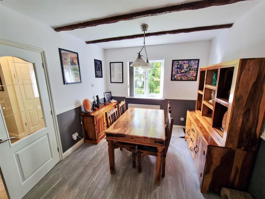 Dining area.jpg