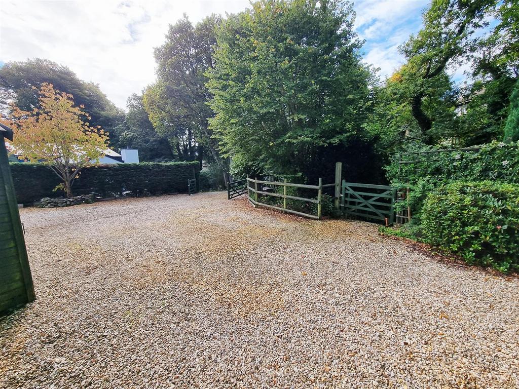 Driveway.jpg