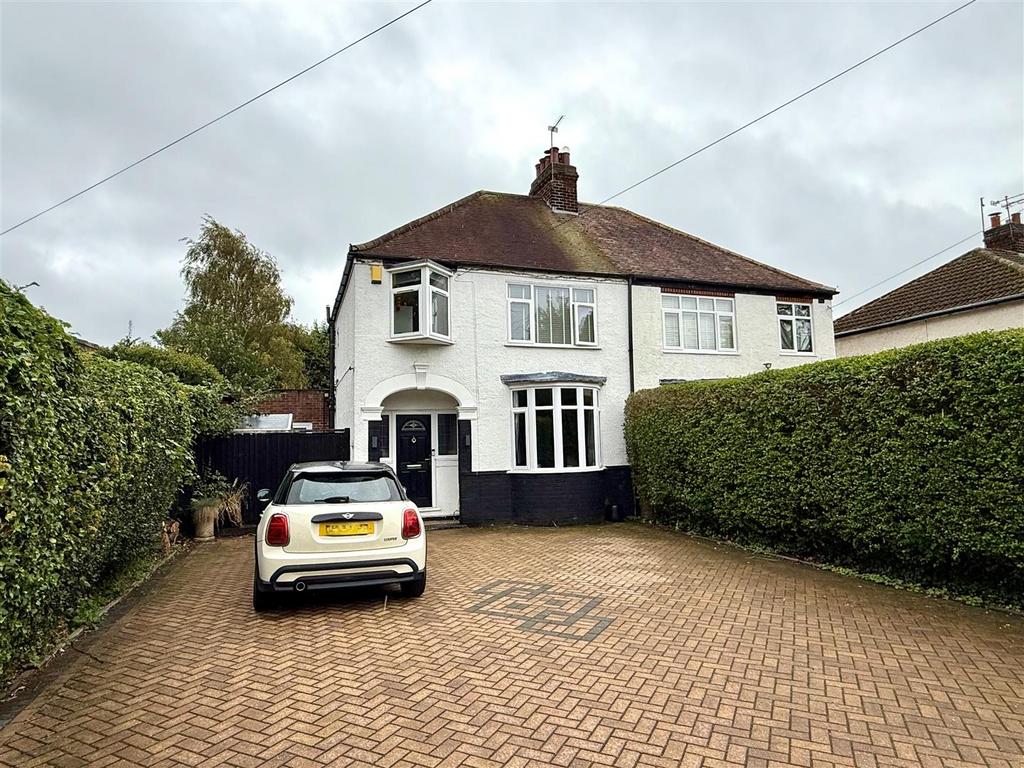 72 Elloughton Main Front Pic.jpg