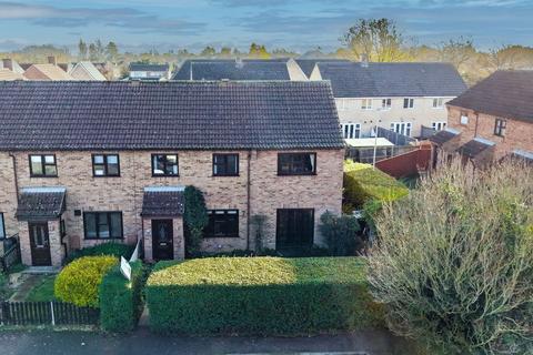 4 bedroom end of terrace house for sale, Gimbert Road, Ely CB7