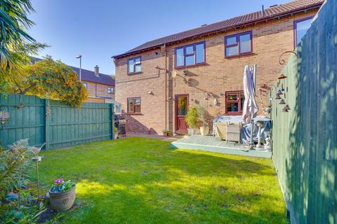 4 bedroom end of terrace house for sale, Gimbert Road, Ely CB7