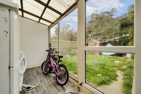 undefined, Drake Close, Locks Heath, Hampshire, SO31