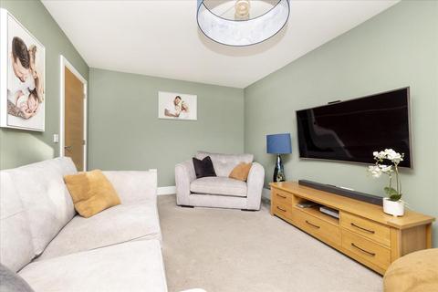 4 bedroom detached house for sale, 7 Shiel Hall Crescent, Rosewell, EH24